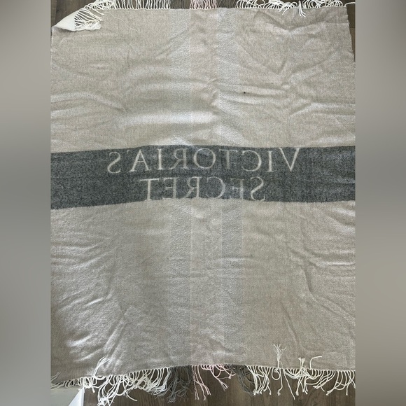Victoria's Secret Pink and Gray Throw Blanket - Picture 4 of 4